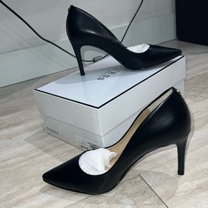 Black Guess Bennie Pumps
